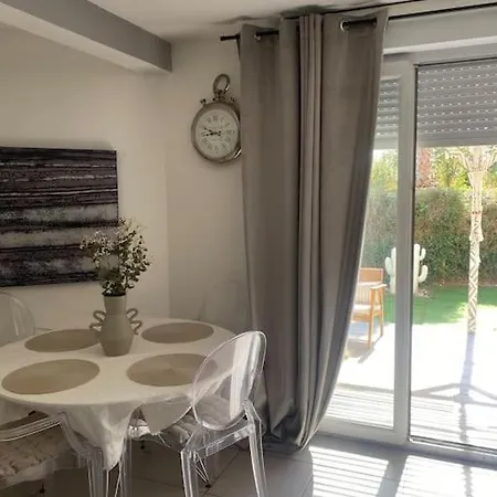 Bel T3 Avec Jardin Malibu Village